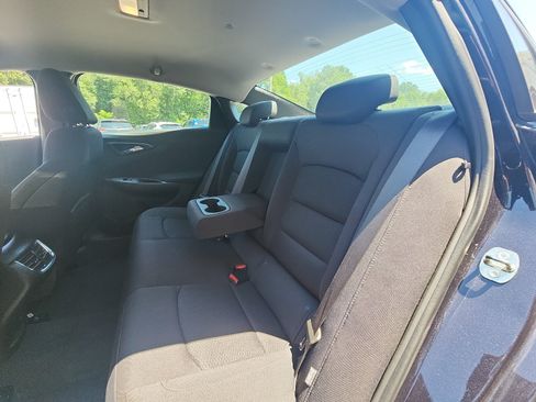 Used 2023 Chevrolet Malibu LT w/ LPO, Floor Liner Package FWD image 19