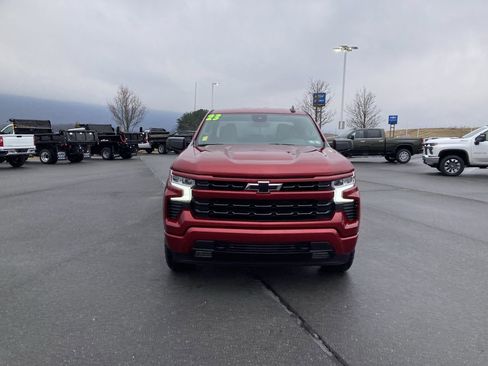 Used 2023 Chevrolet Silverado 1500 RST w/ Z71 Off-Road Package image 2
