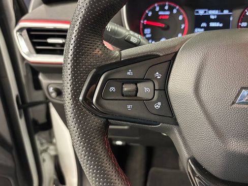 Used 2023 Chevrolet TrailBlazer RS image 31