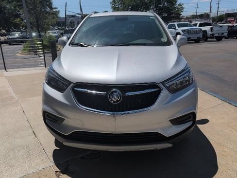 Used 2022 Buick Encore Preferred w/ Safety Package AWD/4WD image 2