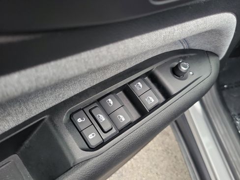 Used 2022 Jeep Compass Latitude image 23