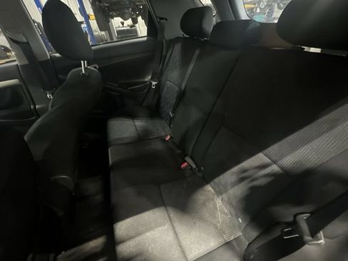 Used 2009 Toyota Matrix FWD image 31
