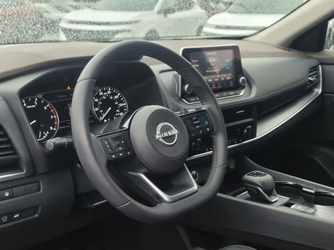 Used 2023 Nissan Rogue SV w/ SV Premium B Package AWD/4WD image 12