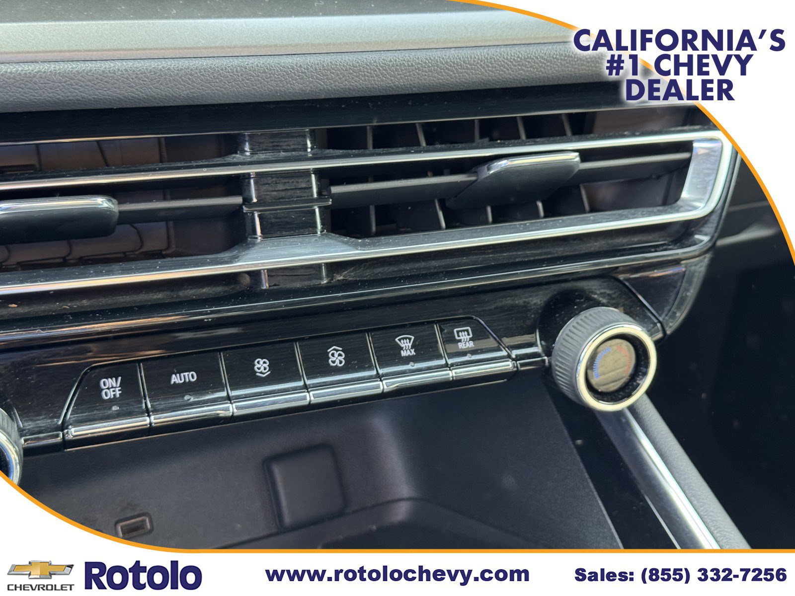 Used 2024 Chevrolet Traverse LT FWD image 20