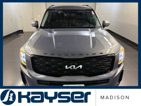 Used 2022 Kia Telluride SX w/ SX Prestige Package AWD/4WD image 2