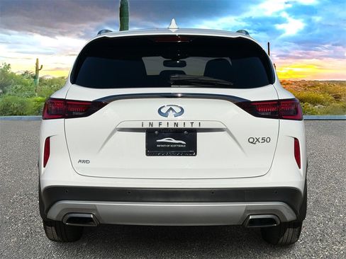 Used 2022 INFINITI QX50 Luxe image 6