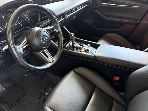 Used 2024 MAZDA MAZDA3 s FWD image 10