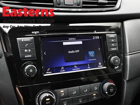 Used 2019 Nissan Rogue S image 19