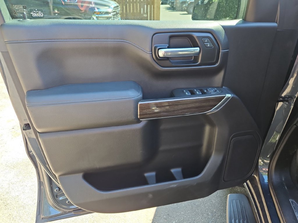 Used 2020 Chevrolet Silverado 1500 LT w/ Texas Edition AWD/4WD image 11