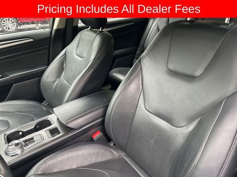 Used 2019 Ford Fusion Titanium AWD/4WD image 6