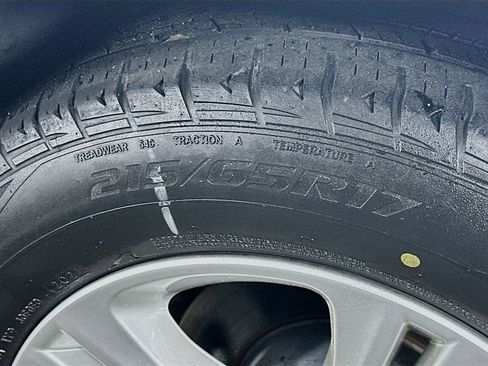 Used 2019 Dodge Charger SXT w/ Leather Interior Group image 31