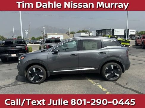 Used 2025 Nissan Kicks SR w/ Illumination Package AWD/4WD image 7