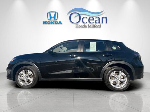 Used 2024 Honda HR-V LX image 2