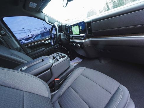 Used 2023 GMC Sierra 1500 Elevation image 41