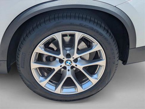 Used 2024 BMW X5 xDrive40i AWD/4WD image 26