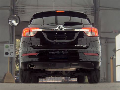 Used 2017 Buick Envision Essence AWD/4WD image 5