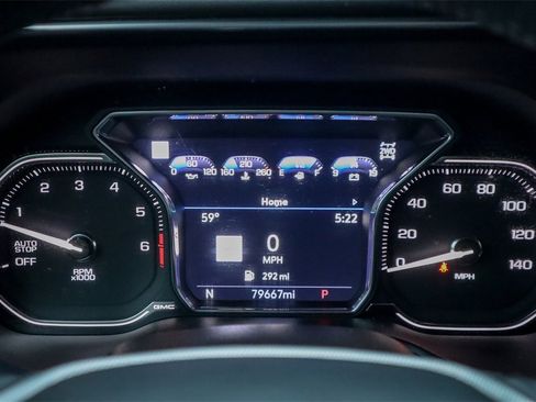 Used 2021 GMC Yukon XL Denali w/ Denali Premium Package image 15