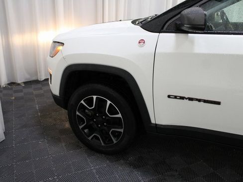 Used 2020 Jeep Compass Trailhawk image 8