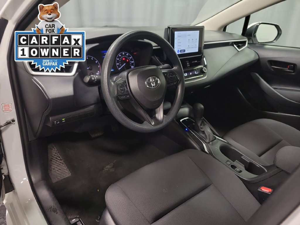 Used 2025 Toyota Corolla LE FWD image 16