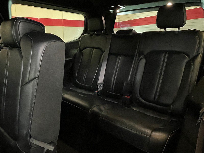 Used 2022 Jeep Wagoneer Series III w/ Rear Seat Video Group 1 AWD/4WD image 23