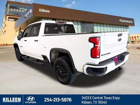 Used 2024 Chevrolet Silverado 2500 LT w/ Z71 Sport Edition AWD/4WD image 5