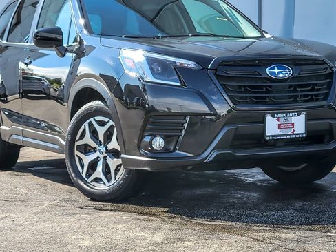Certified 2023 Subaru Forester Premium AWD/4WD image 2