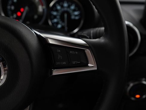 Used 2018 MAZDA MX-5 Miata Grand Touring image 15