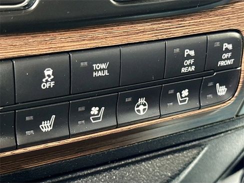 Used 2018 RAM 2500 Laramie image 23