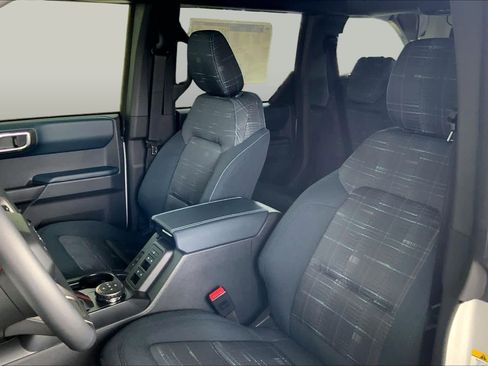 New 2026 Ford Bronco Heritage Edition AWD/4WD image 9