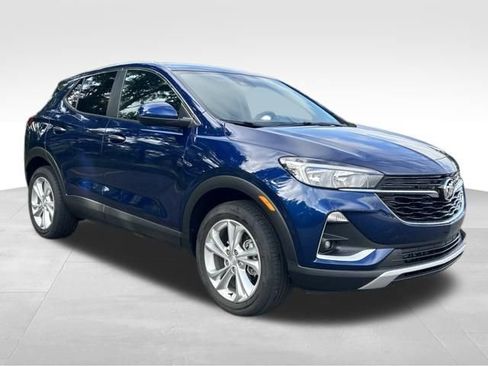 Used 2023 Buick Encore GX Preferred w/ Cold Weather Comfort Package AWD/4WD image 11