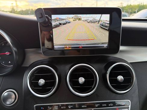 Used 2019 Mercedes-Benz GLC 300 image 22