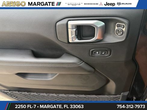 Used 2021 Jeep Wrangler Unlimited Sahara w/ Safety Group AWD/4WD image 35