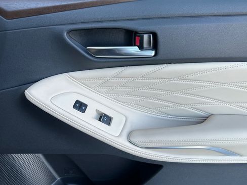 Used 2020 Toyota Avalon Limited w/ Advanced Safety Package FWD image 18