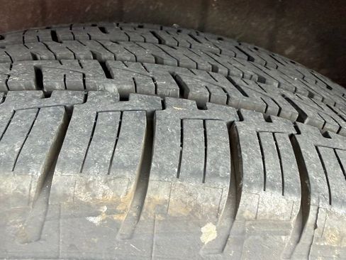 Used 2021 Toyota Highlander Limited image 30