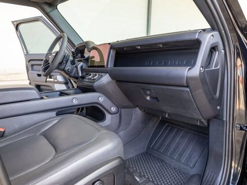 Used 2023 Land Rover Defender 110 V8 AWD/4WD image 13