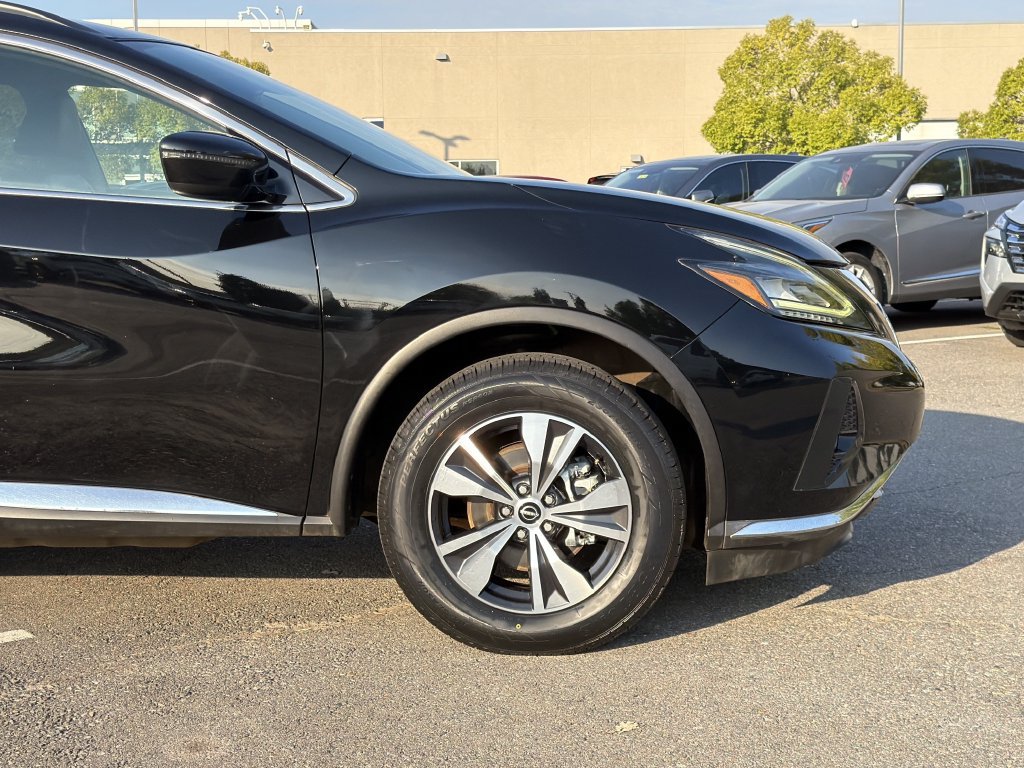 Used 2023 Nissan Murano SV FWD image 9