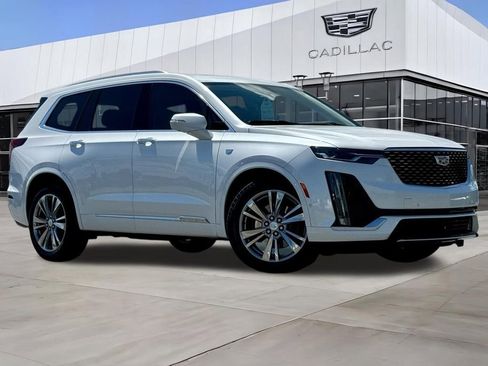 Certified 2024 Cadillac XT6 Premium Luxury w/ Technology Package FWD image 2
