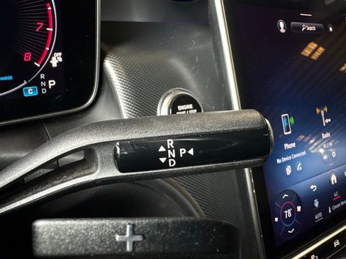 Used 2024 Mercedes-Benz GLC 300 4MATIC image 42