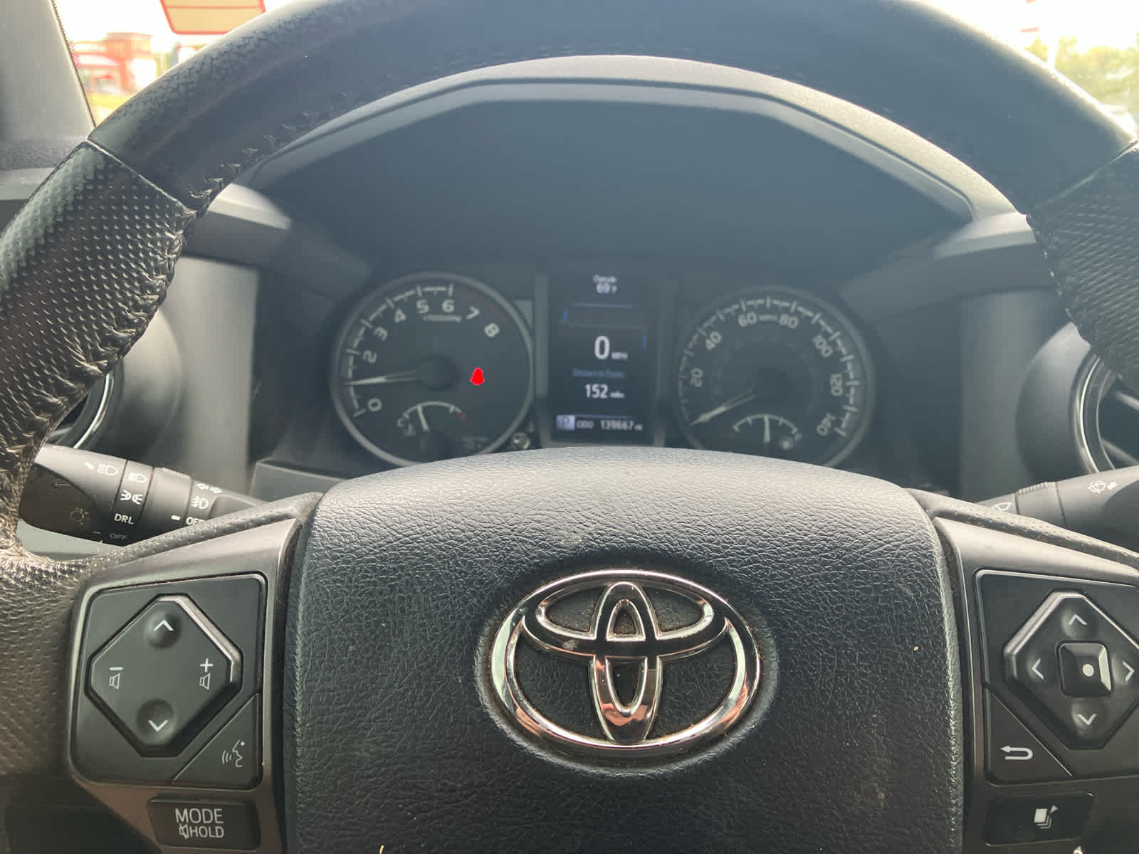 Used 2018 Toyota Tacoma TRD Off-Road AWD/4WD image 14