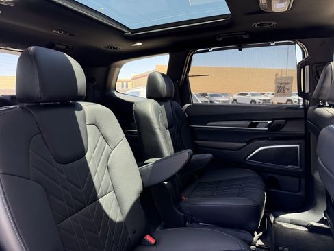 Used 2024 Kia Telluride SX X-Pro AWD/4WD image 42