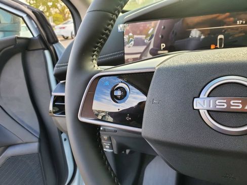 New 2025 Nissan Murano SV AWD/4WD image 21