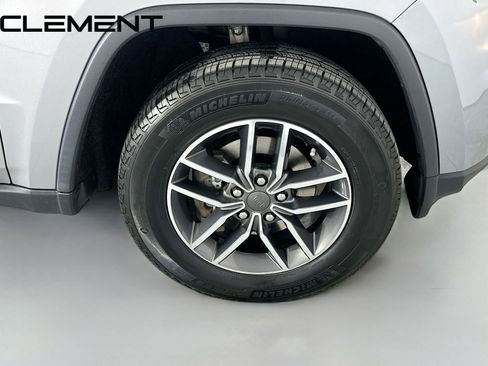 Used 2019 Jeep Grand Cherokee Limited image 35