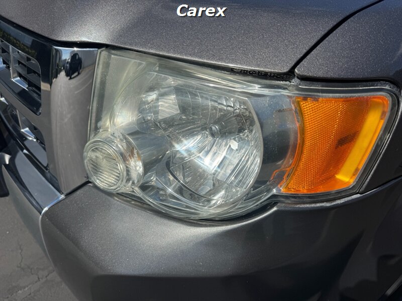 Used 2011 Ford Escape Limited w/ 302A Rapid Spec Order Code FWD image 7