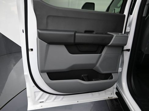 New 2025 Ford F250 XL w/ XL Chrome Package image 22