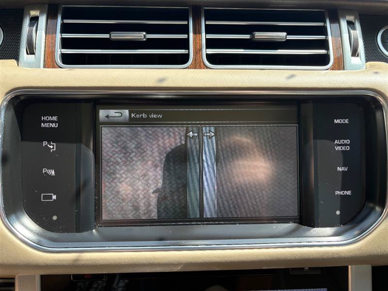 Used 2015 Land Rover Range Rover Supercharged AWD/4WD image 17
