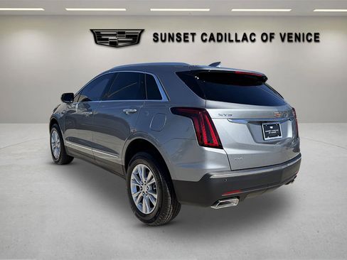 New 2026 Cadillac XT5 Luxury image 5