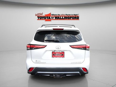 Used 2022 Toyota Highlander Limited image 10