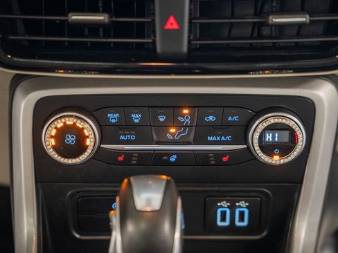 Used 2019 Ford EcoSport Titanium image 28