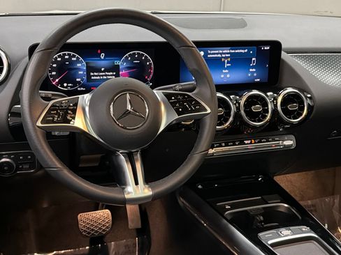 Certified 2026 Mercedes-Benz GLA 250 image 38
