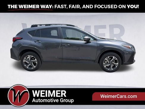 Used 2026 Subaru Crosstrek 2.5i Premium AWD/4WD image 4